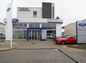 autosalon-ford-001_original